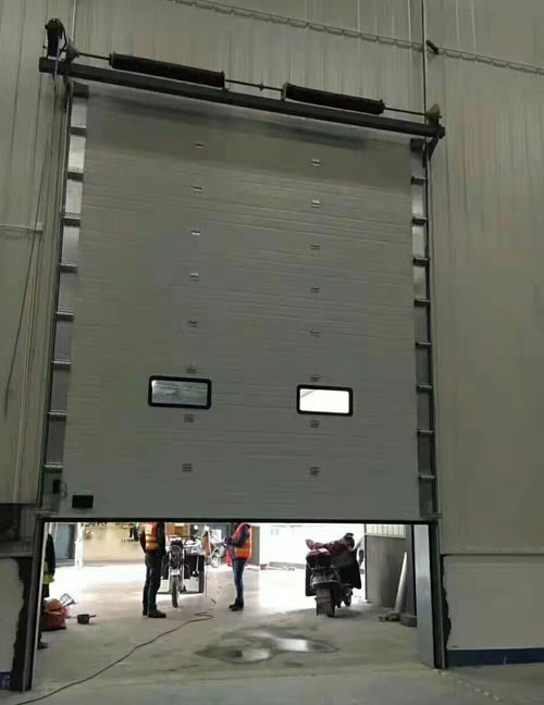 工業(yè)滑升門(mén)配置